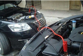 淄博张店道路救援:汽车电瓶搭电方法 淄博张店道路救援